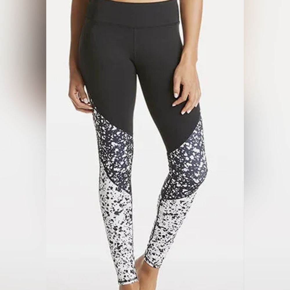 Fabletics Brogan Epona Splatter Print Legging NWOT XXS